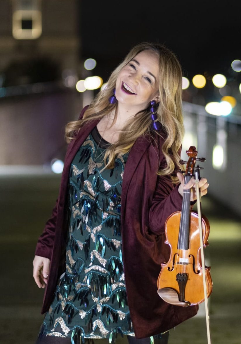 Izabela Kurek from B'Music with violin